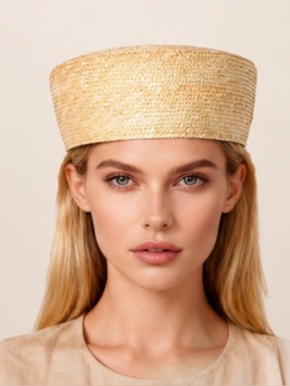 Natural Woven Pillbox Hat – Elegant Straw Boater Fascinator